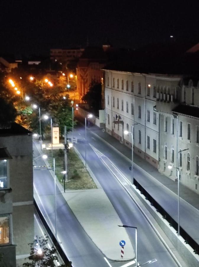 Midtown Apartment Oradea Exterior foto